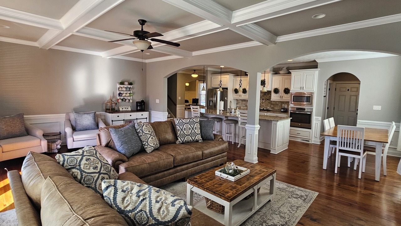 Photo of Livingroom in Evans