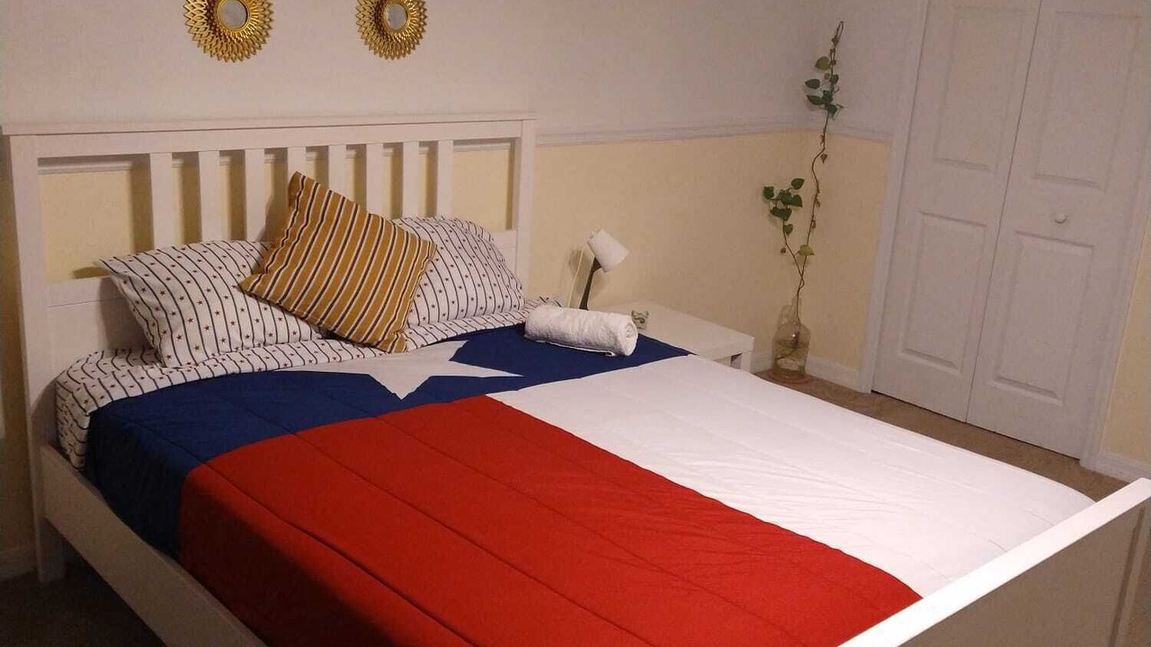 Photo of Bedroom in Northside