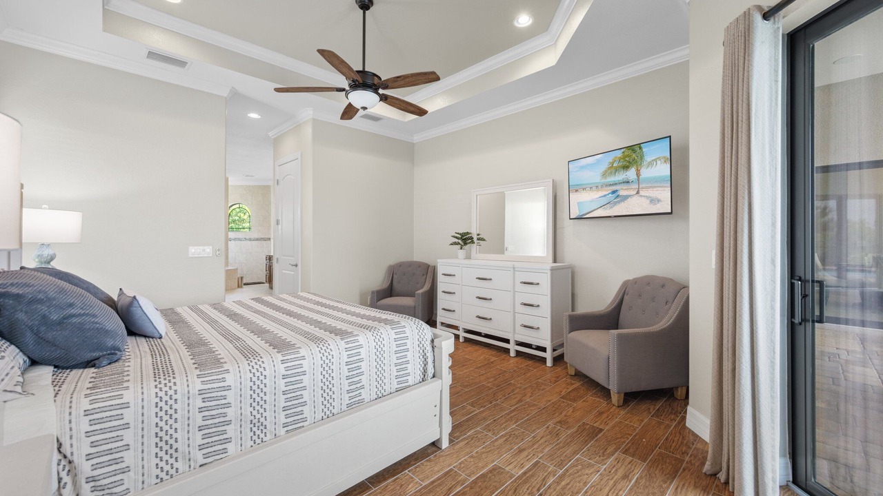 Photo of Bedroom in Pelican