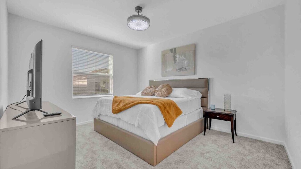 Photo of Bedroom in Winter Haven