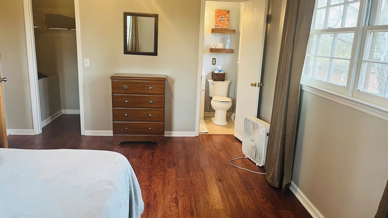 Photo of Bedroom in Seneca
