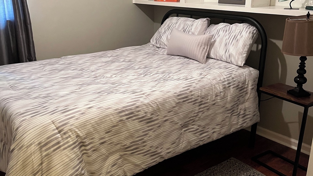 Photo of Bedroom in Seneca