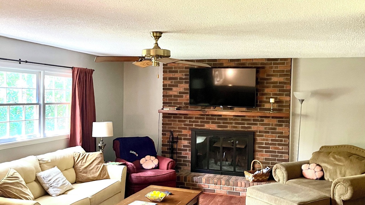 Photo of Livingroom in Seneca