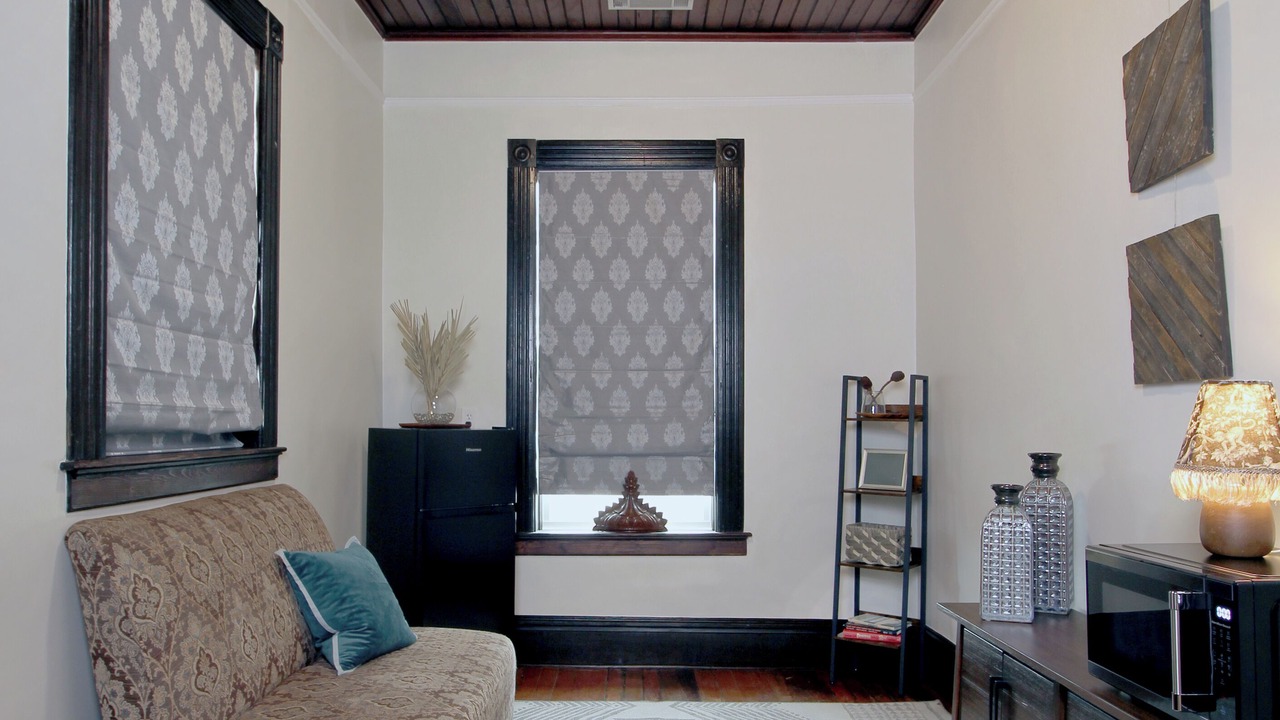 Photo of Livingroom in Downtown