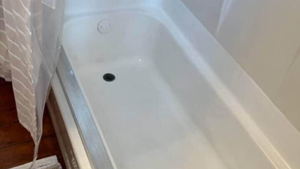 Photo of Bathroom in Beach Institute
