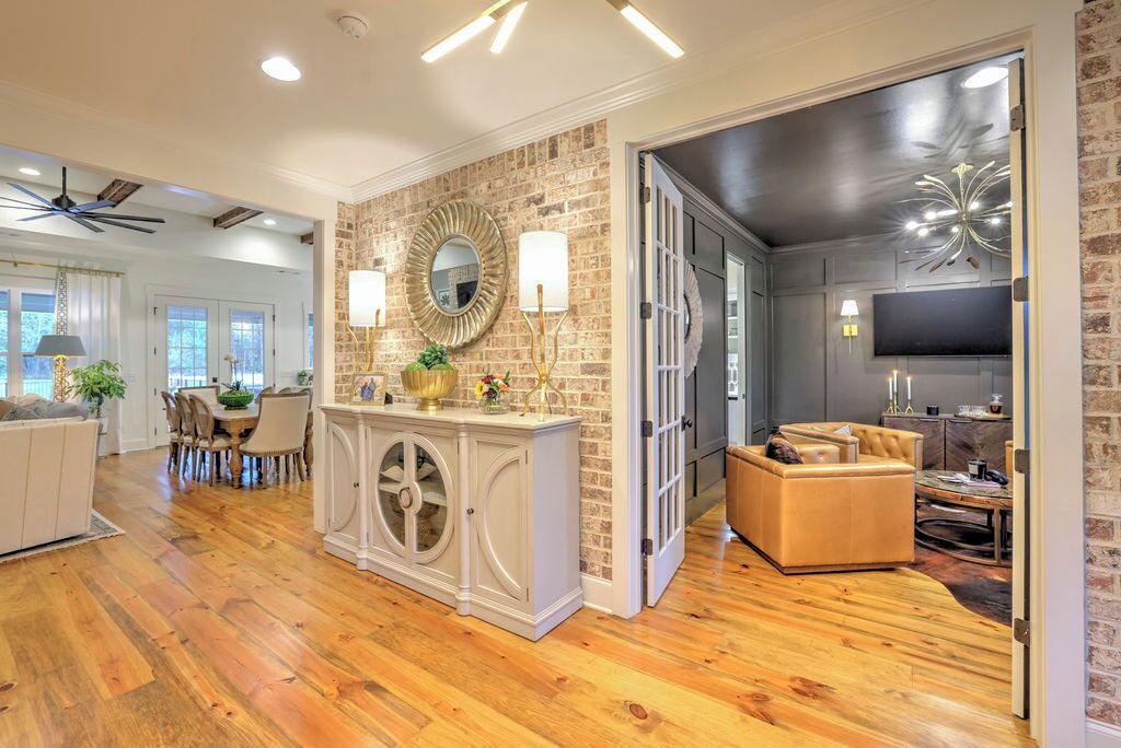 Photo of Livingroom in Appling