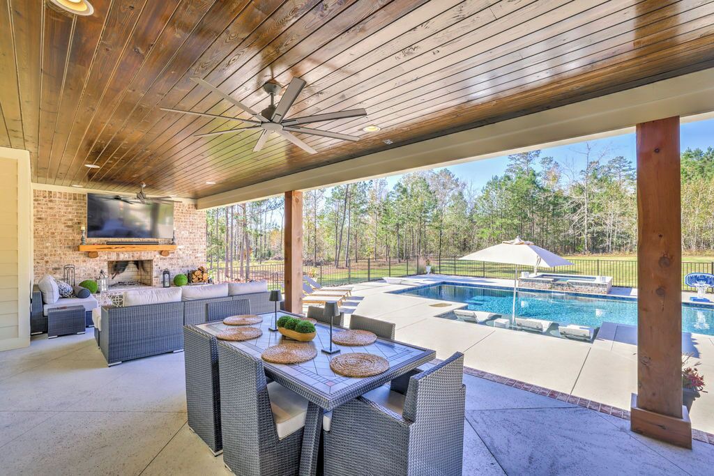 Photo of Outdoor in Appling