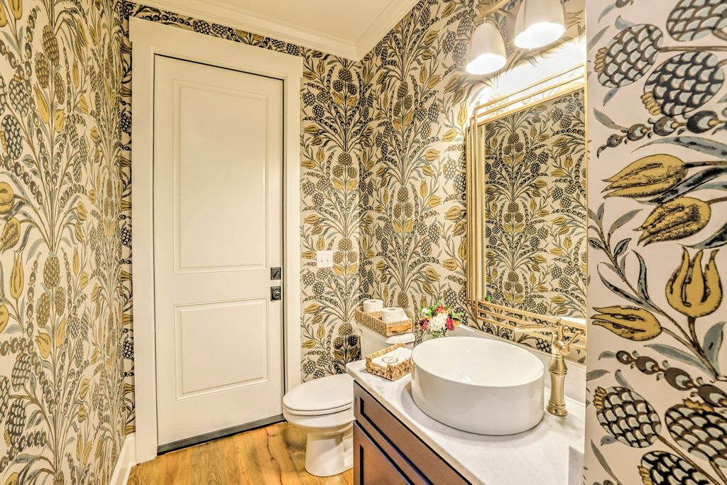 Photo of Bathroom in Appling