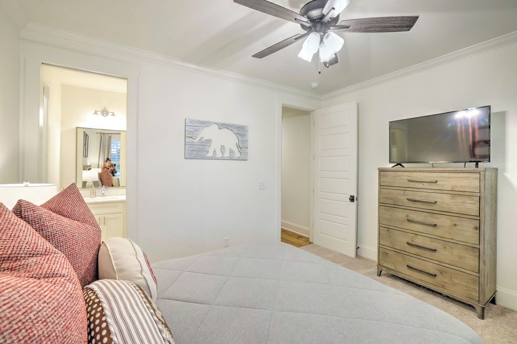Photo of Bedroom in Appling