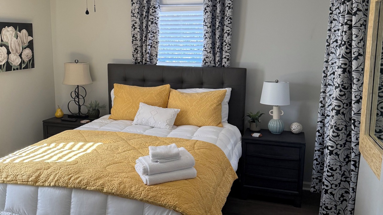 Photo of Bedroom in Downtown