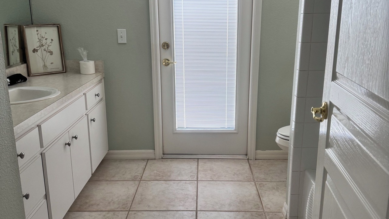 Photo of Bathroom in Plant City