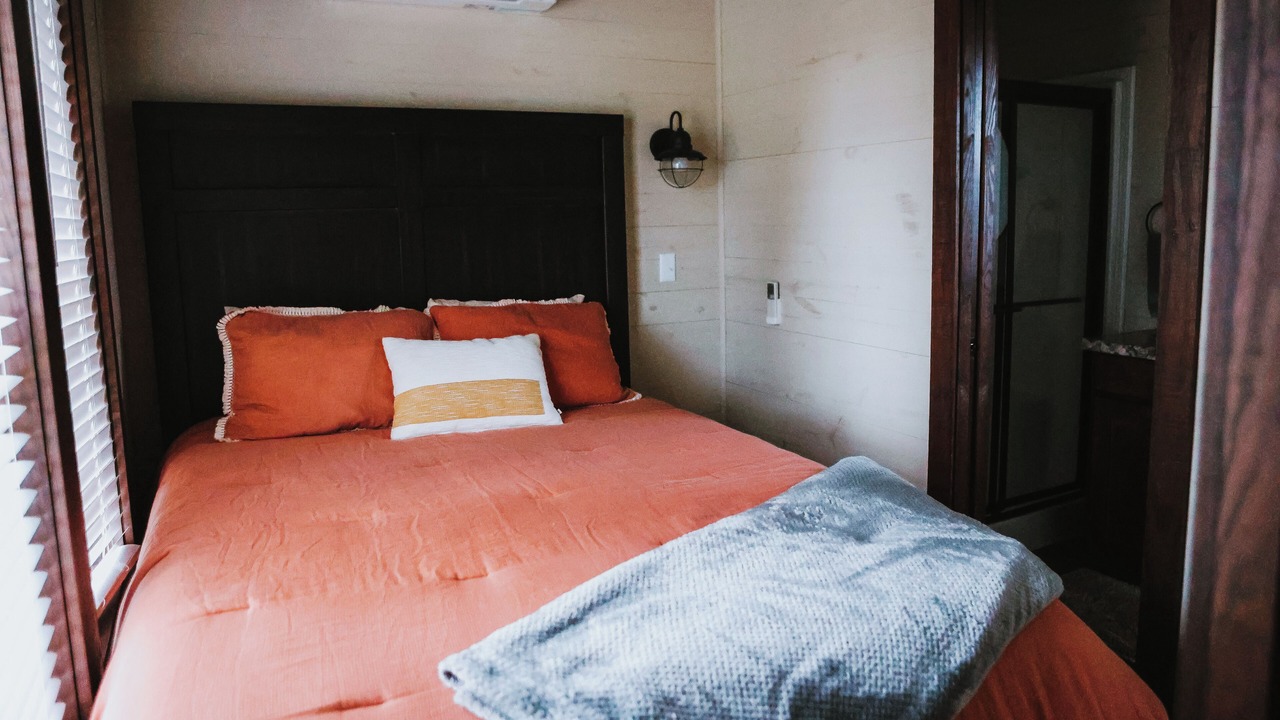 Photo of Bedroom in Dewy Rose