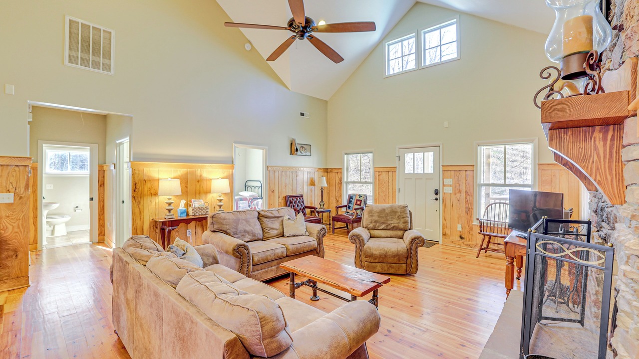 Photo of Livingroom in Marietta