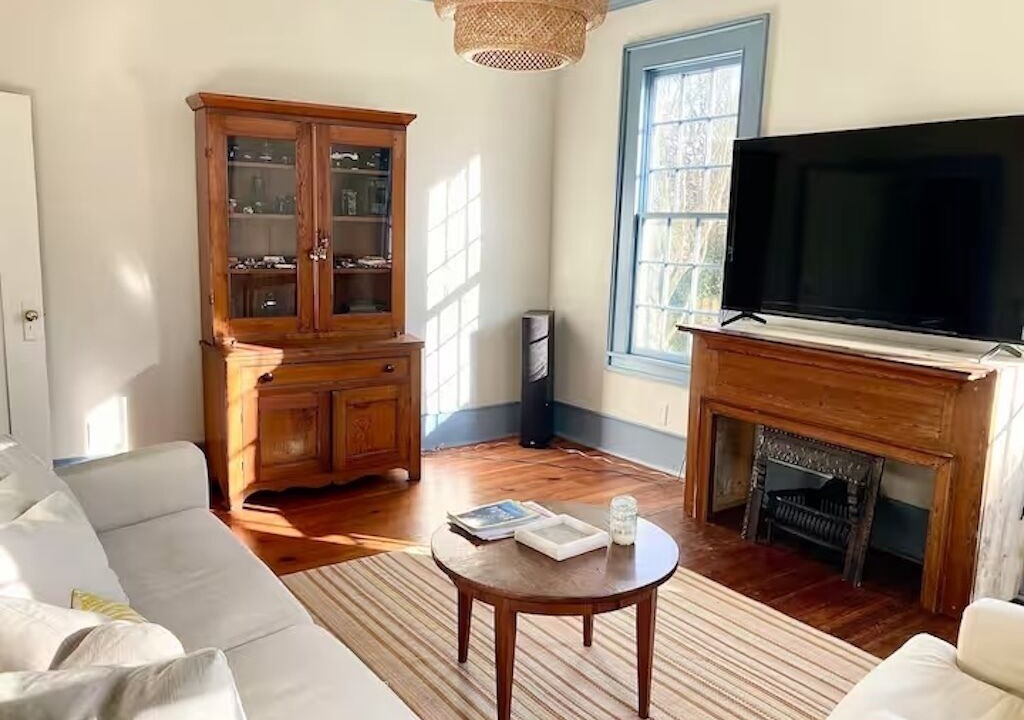 Photo of Livingroom in Greensboro