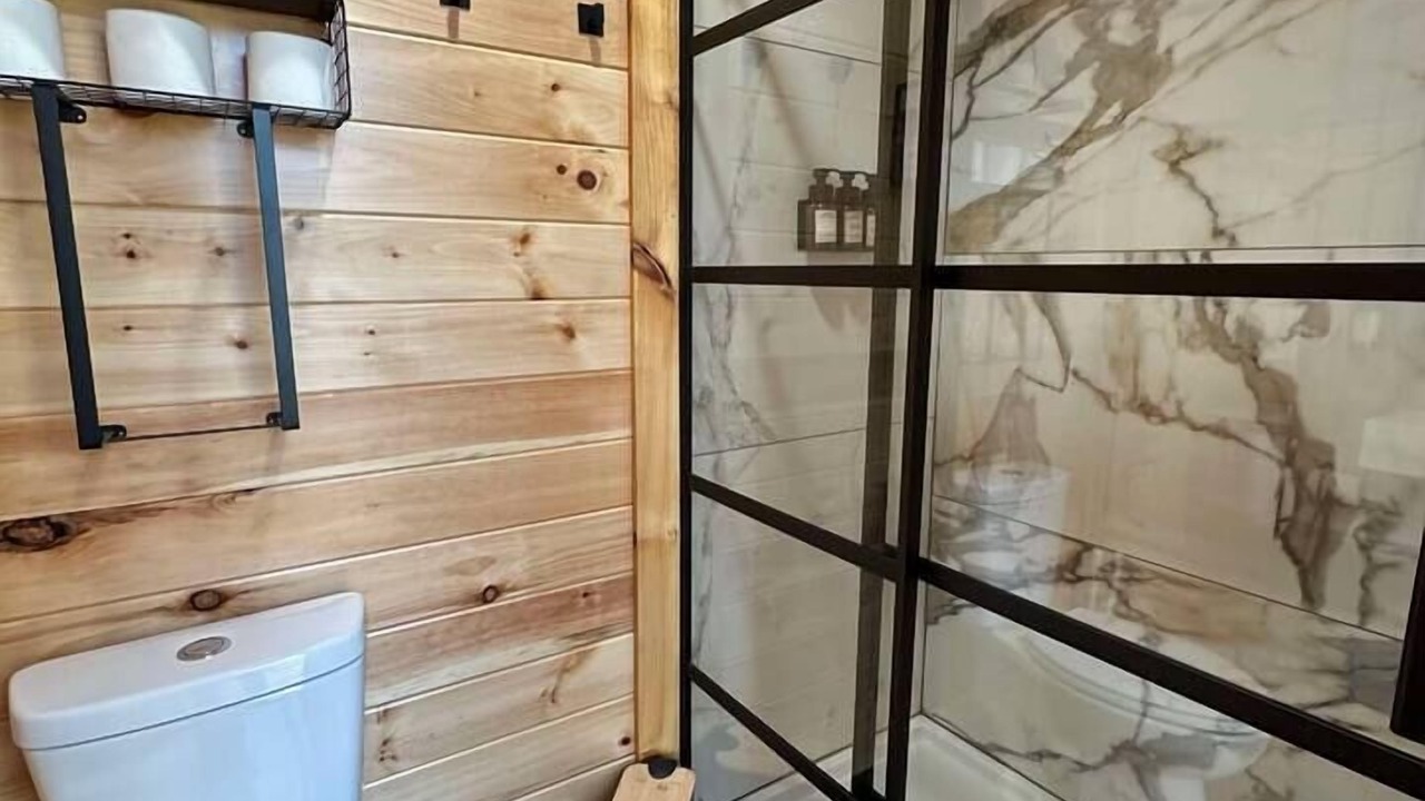 Photo of Bathroom in Six Mile