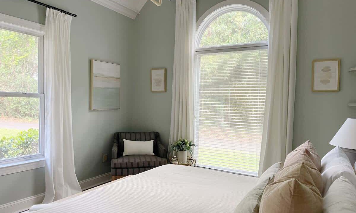 Photo of Bedroom in Whitemarsh Island