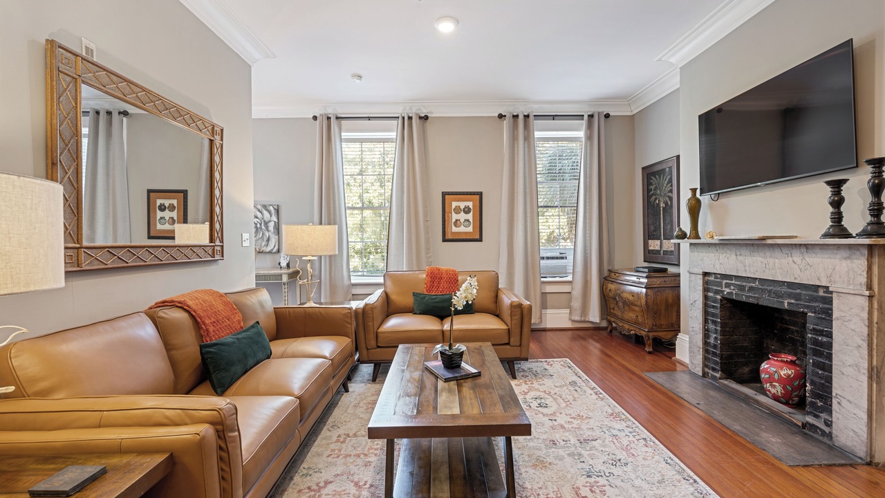 Photo of Bedroom in Historic District - North