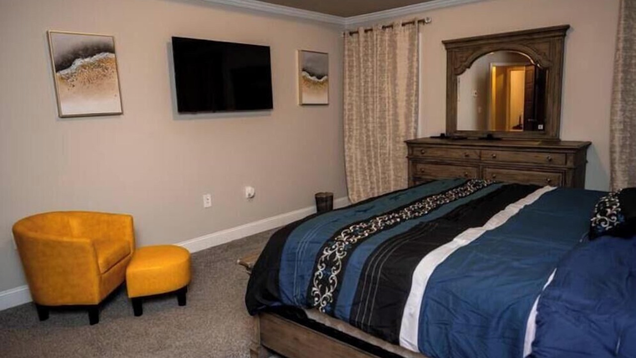 Photo of Bedroom in Lawrenceville