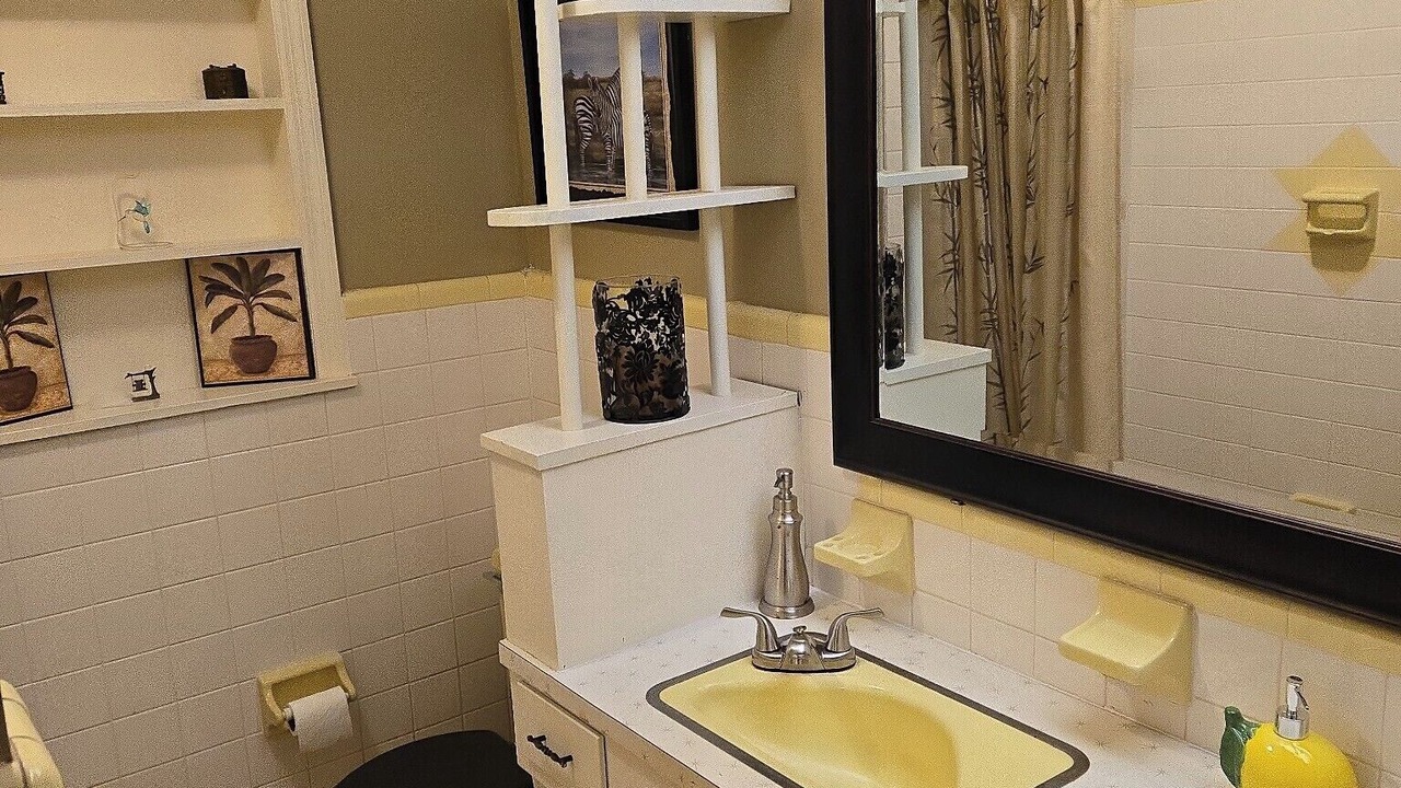 Photo of Bathroom in Goose Creek