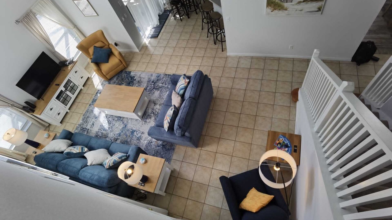 Photo of Livingroom in Lake Berkley