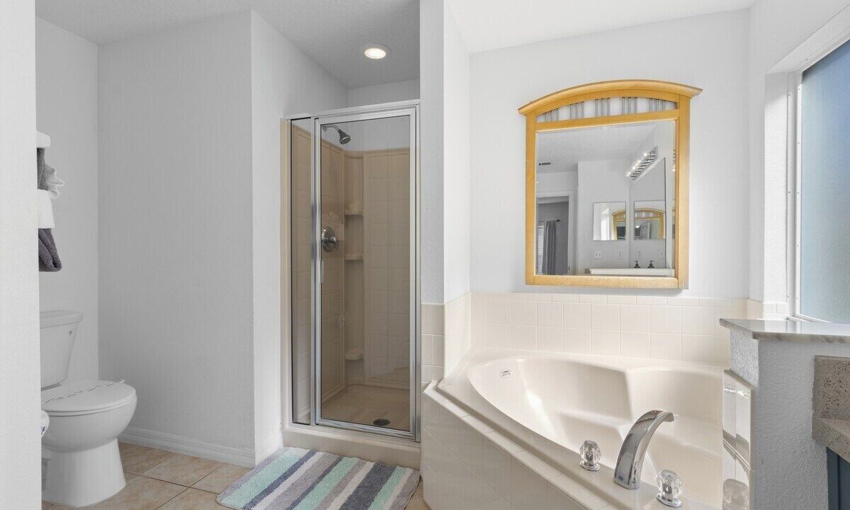 Photo of Bathroom in Lake Berkley