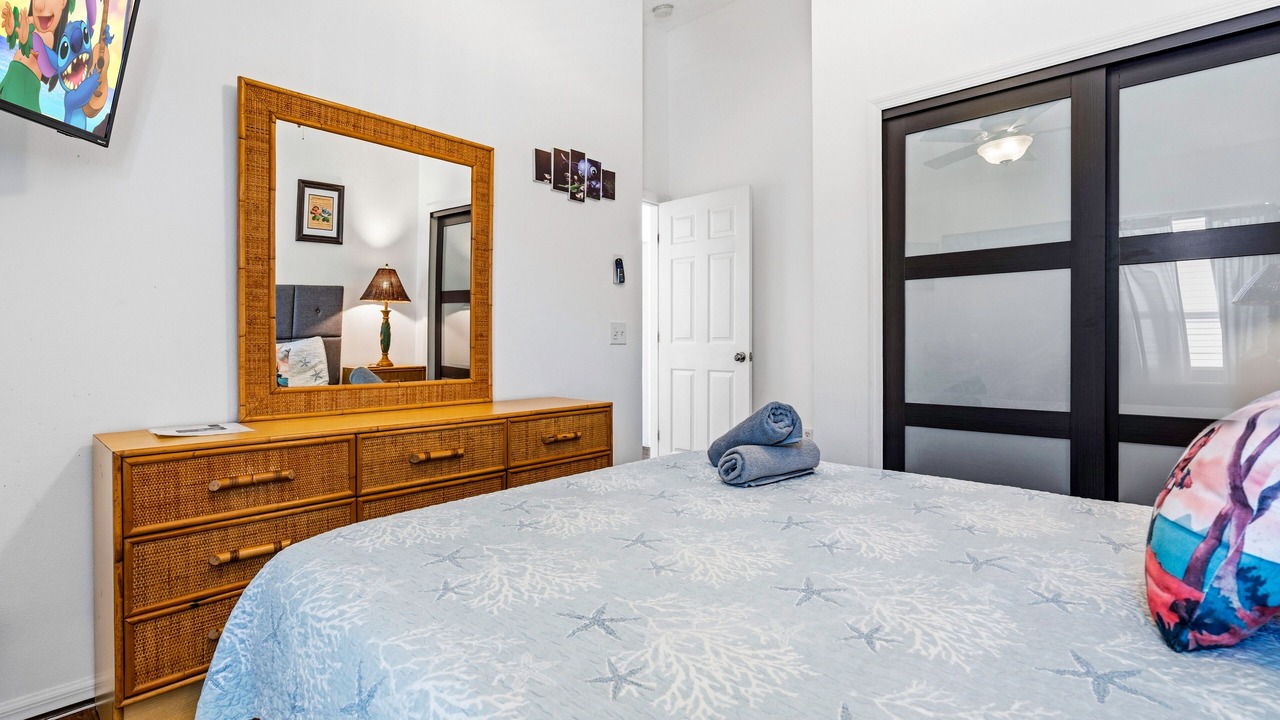 Photo of Bedroom in Crescent Lakes