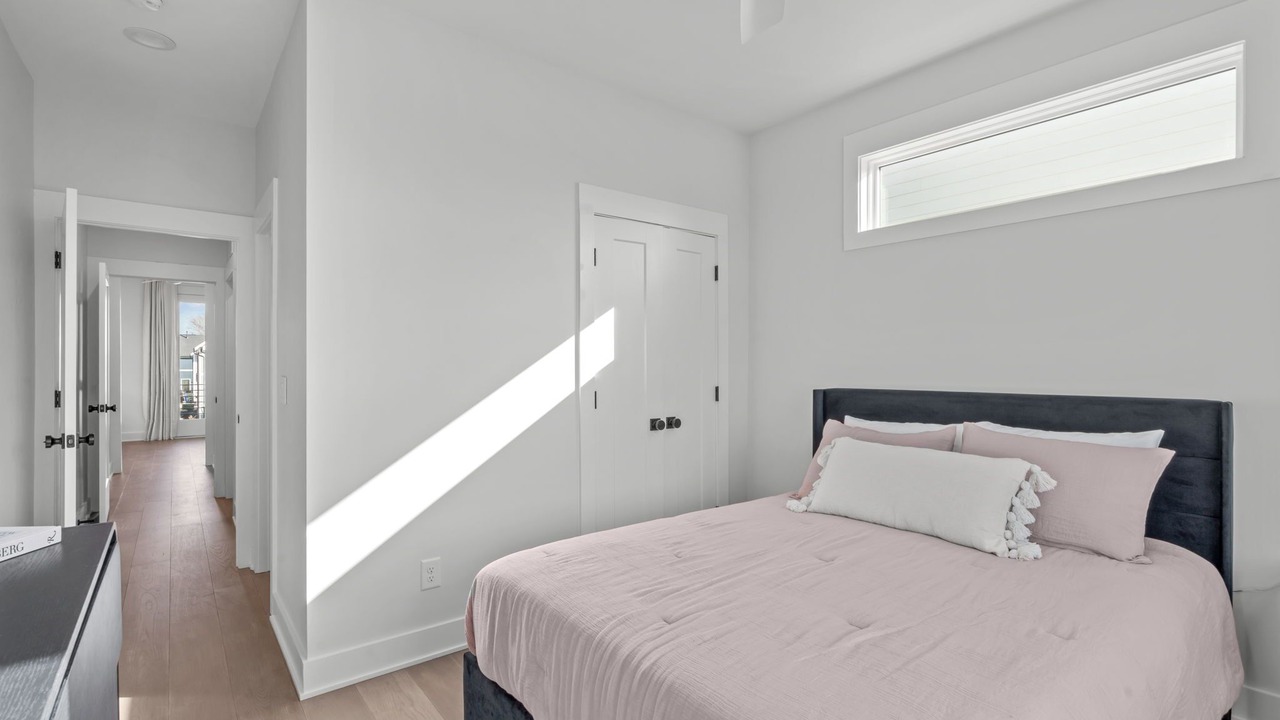 Photo of Bedroom in Downtown