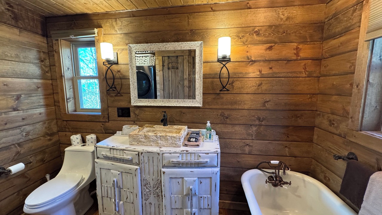 Photo of Bathroom in Topton