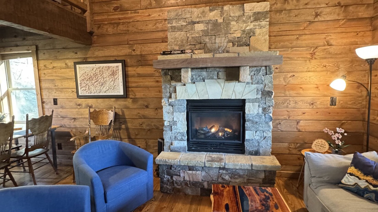 Photo of Livingroom in Topton