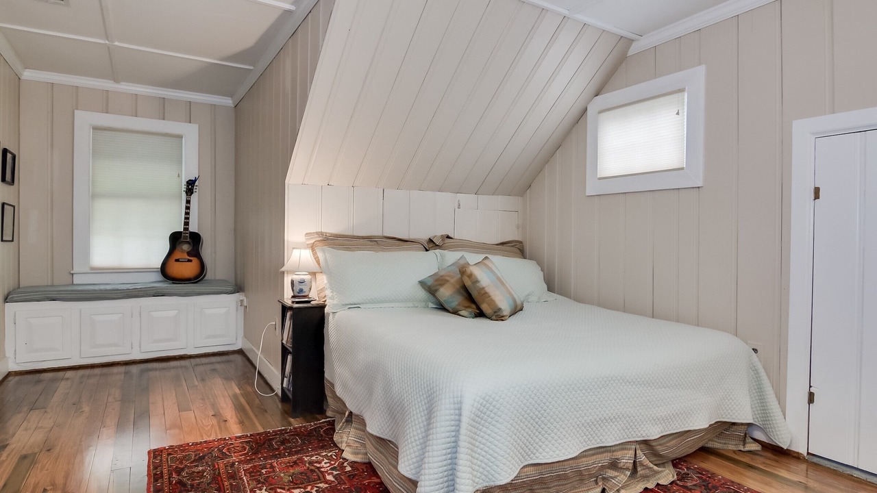 Photo of Bedroom in Summerville