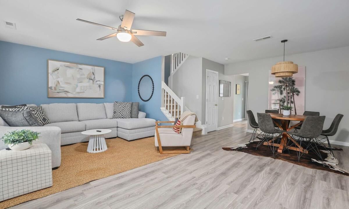 Photo of Livingroom in Charleston