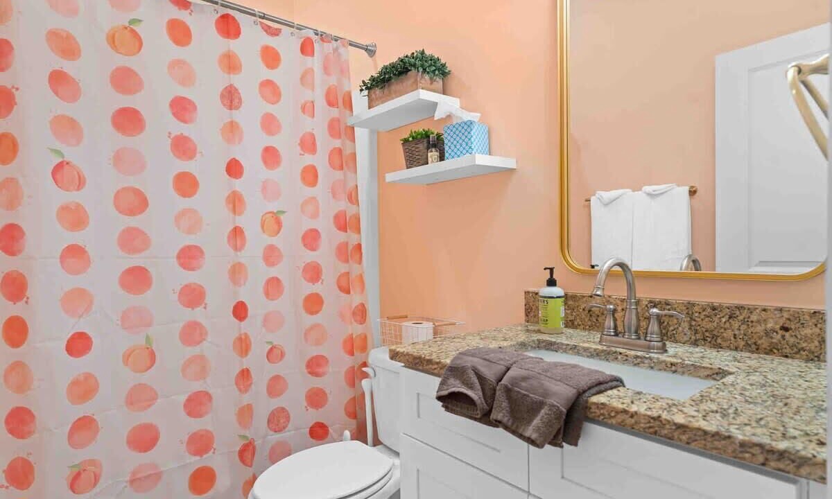 Photo of Bathroom in Dixon Park