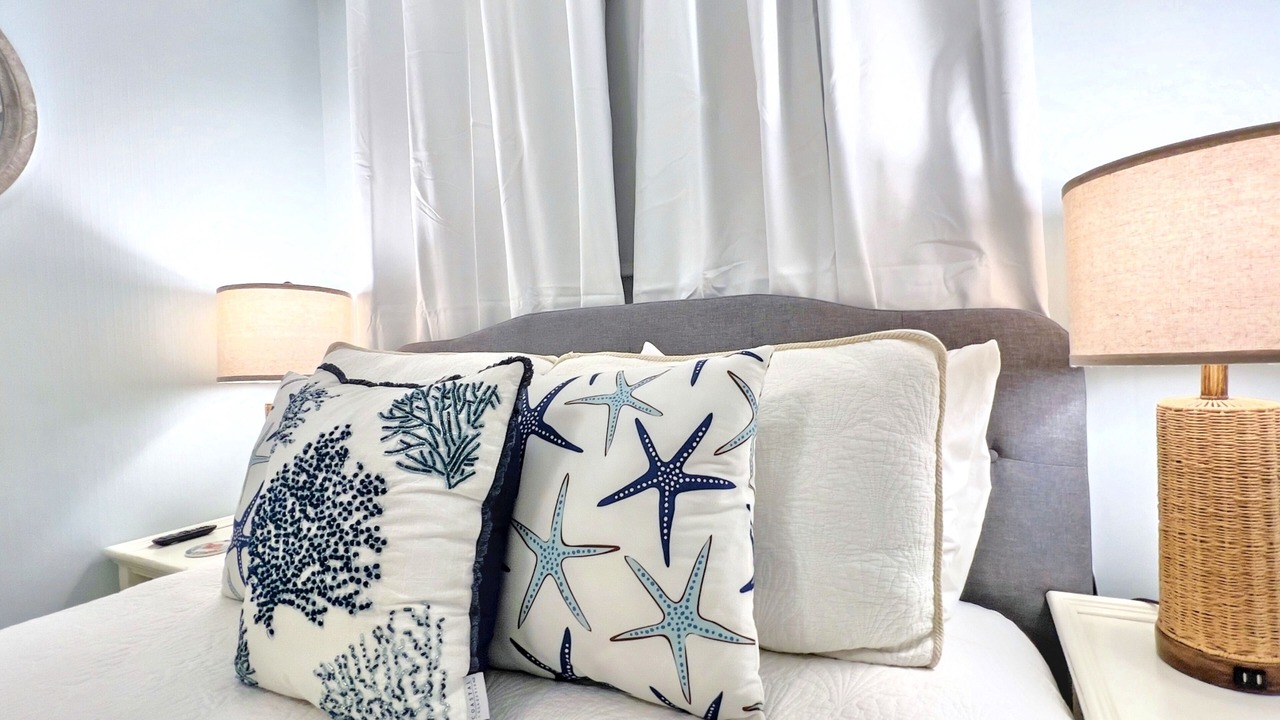 Photo of Bedroom in Folly Field