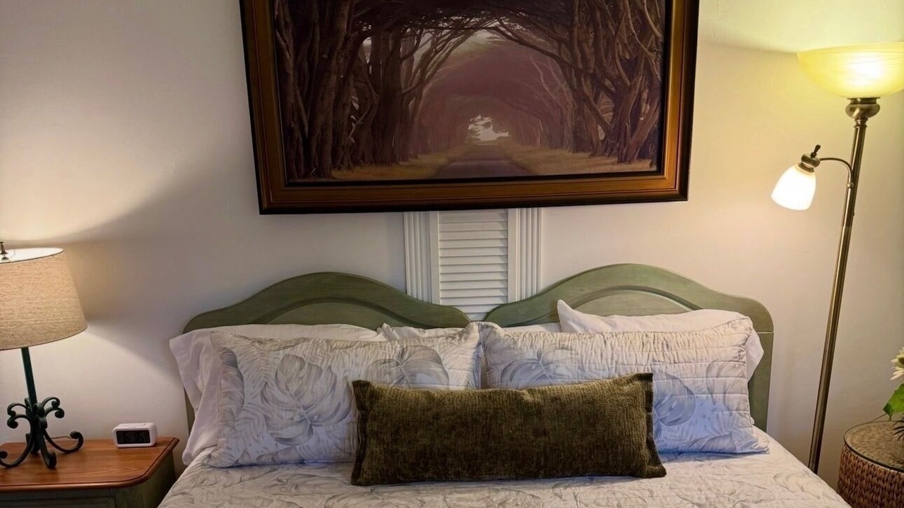Photo of Bedroom in Crown Pointe