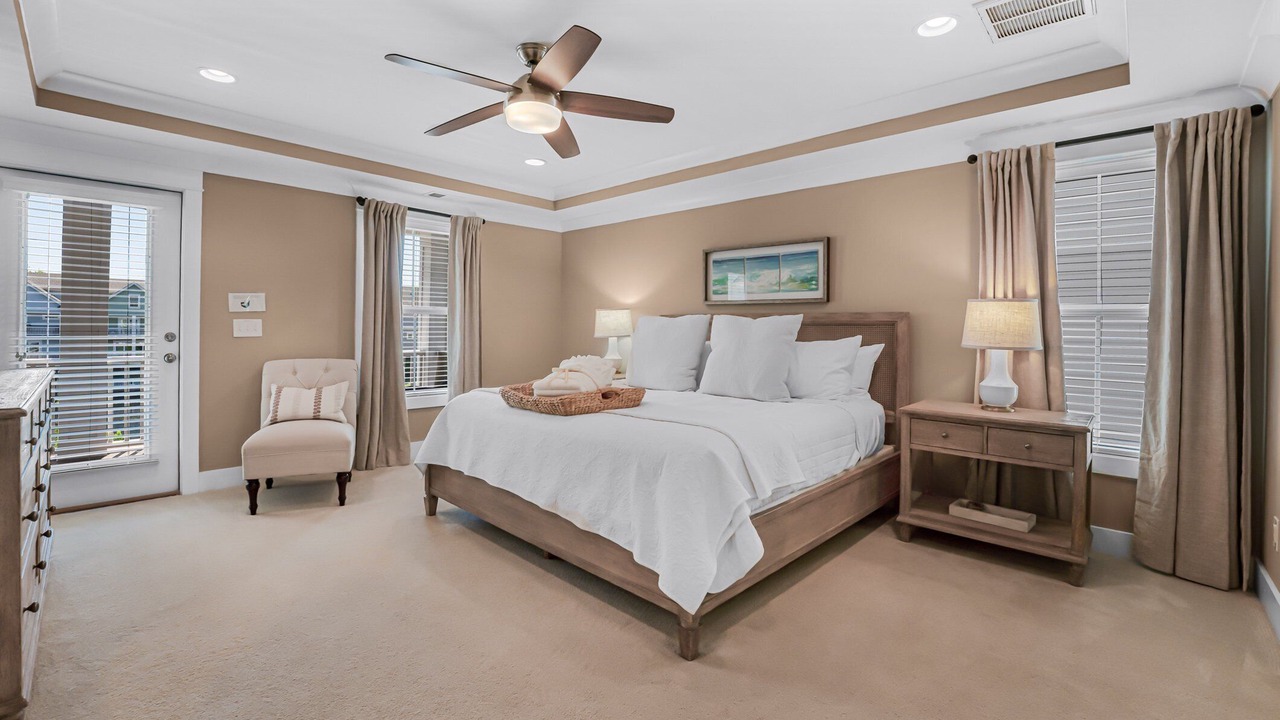 Photo of Bedroom in Folly Field