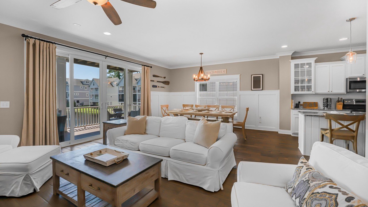 Photo of Livingroom in Folly Field
