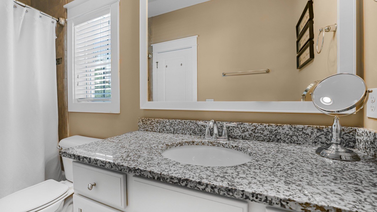 Photo of Bathroom in Folly Field