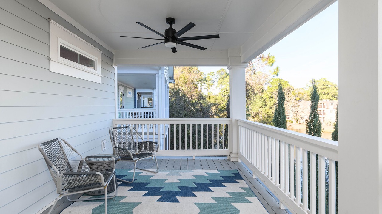 Photo of Patio Balcony in Folly Field
