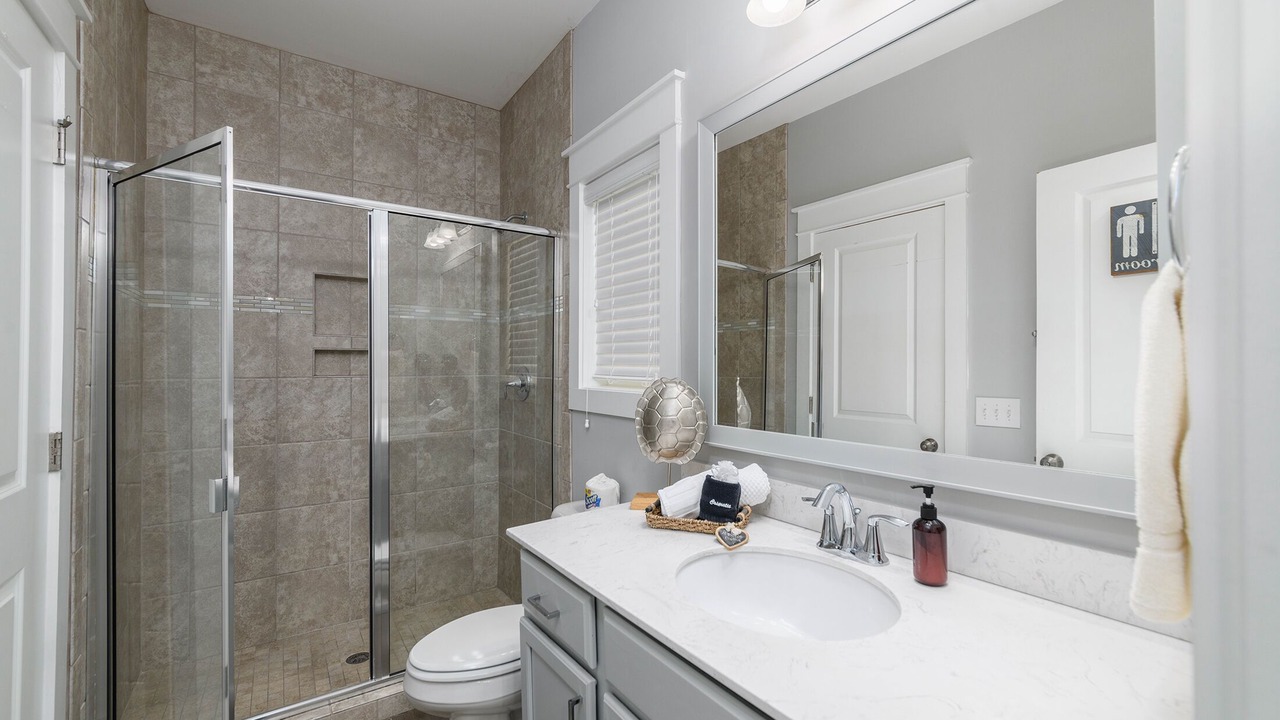 Photo of Bathroom in Folly Field