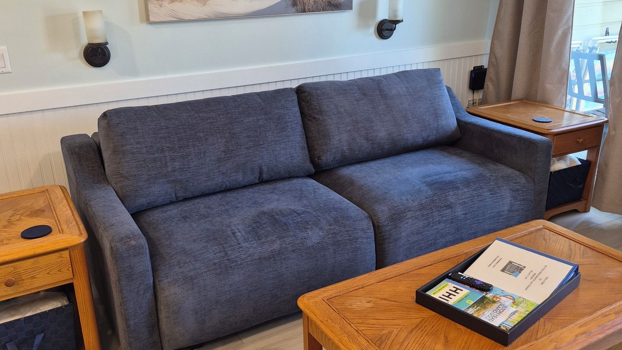 Photo of Livingroom in Folly Field