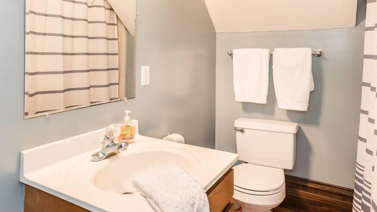 Photo of Bathroom in Savannah Victorian District