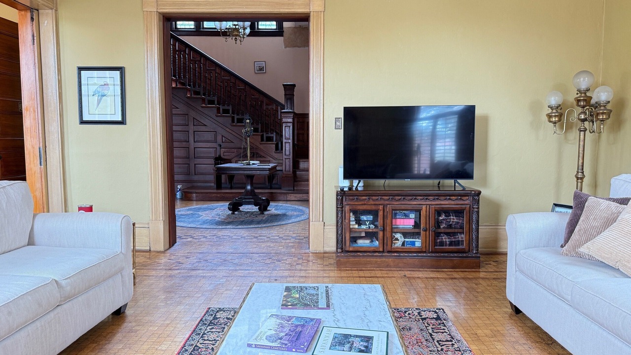 Photo of Livingroom in Historic Downtown Savannah
