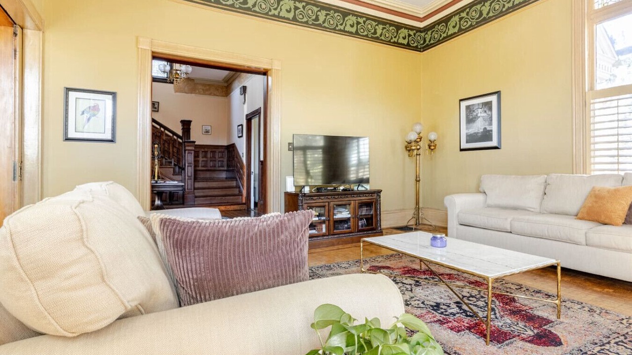 Photo of Livingroom in Historic Downtown Savannah