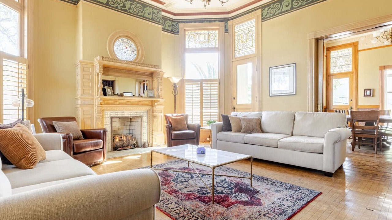 Photo of Livingroom in Historic Downtown Savannah