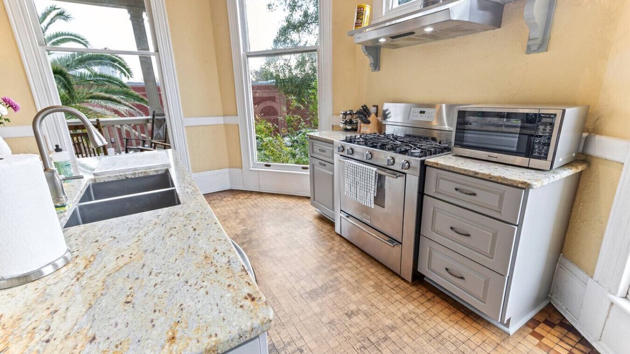 Photo of Kitchen in Historic Downtown Savannah