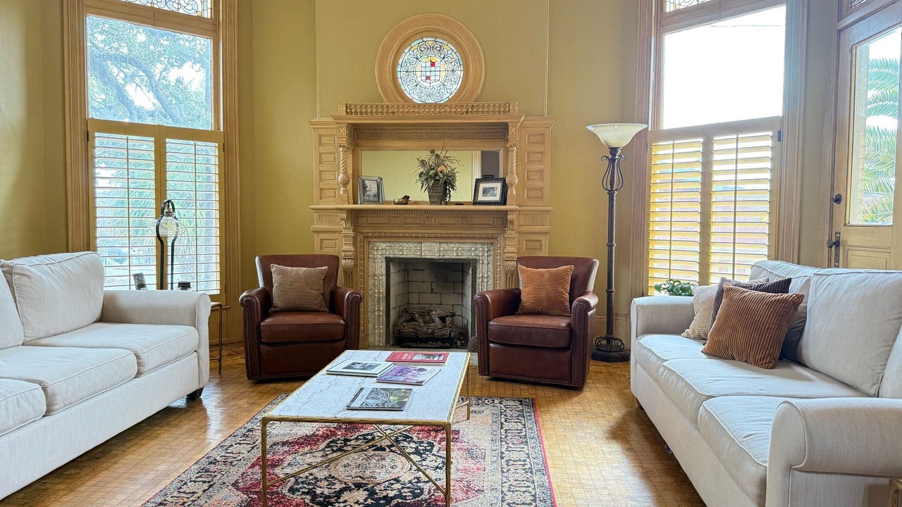 Photo of Livingroom in Historic Downtown Savannah