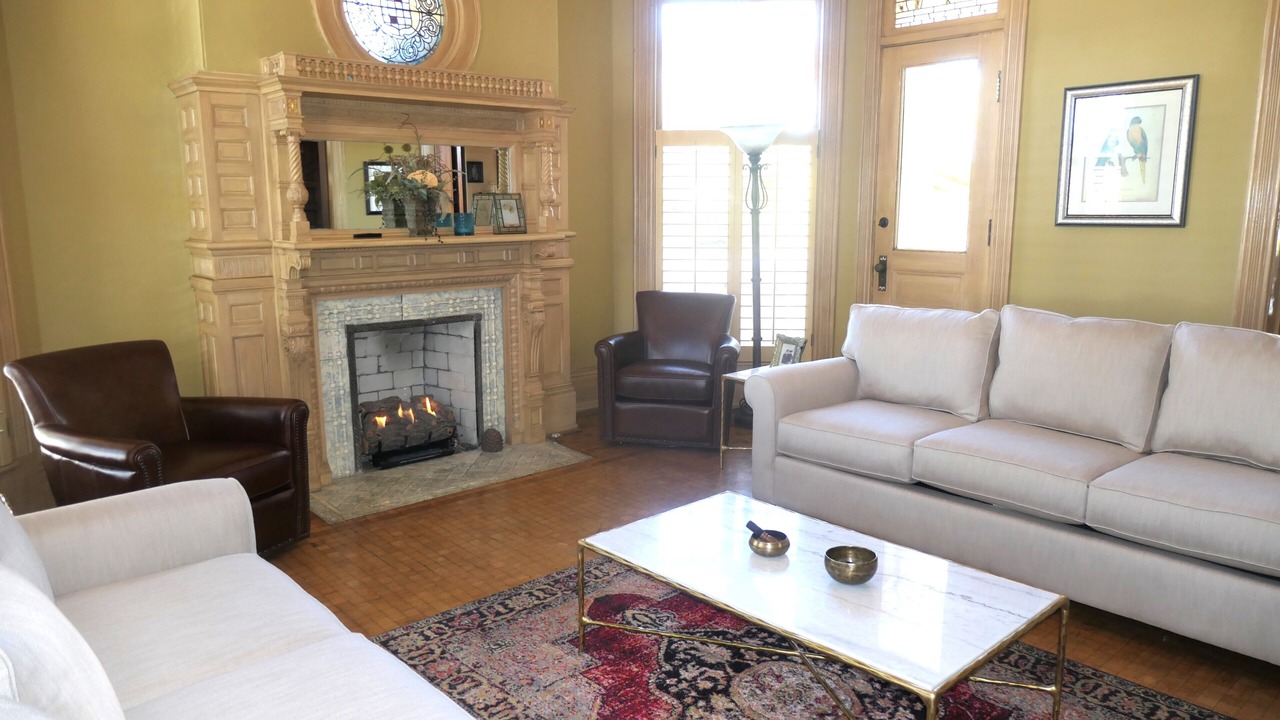 Photo of Livingroom in Historic Downtown Savannah