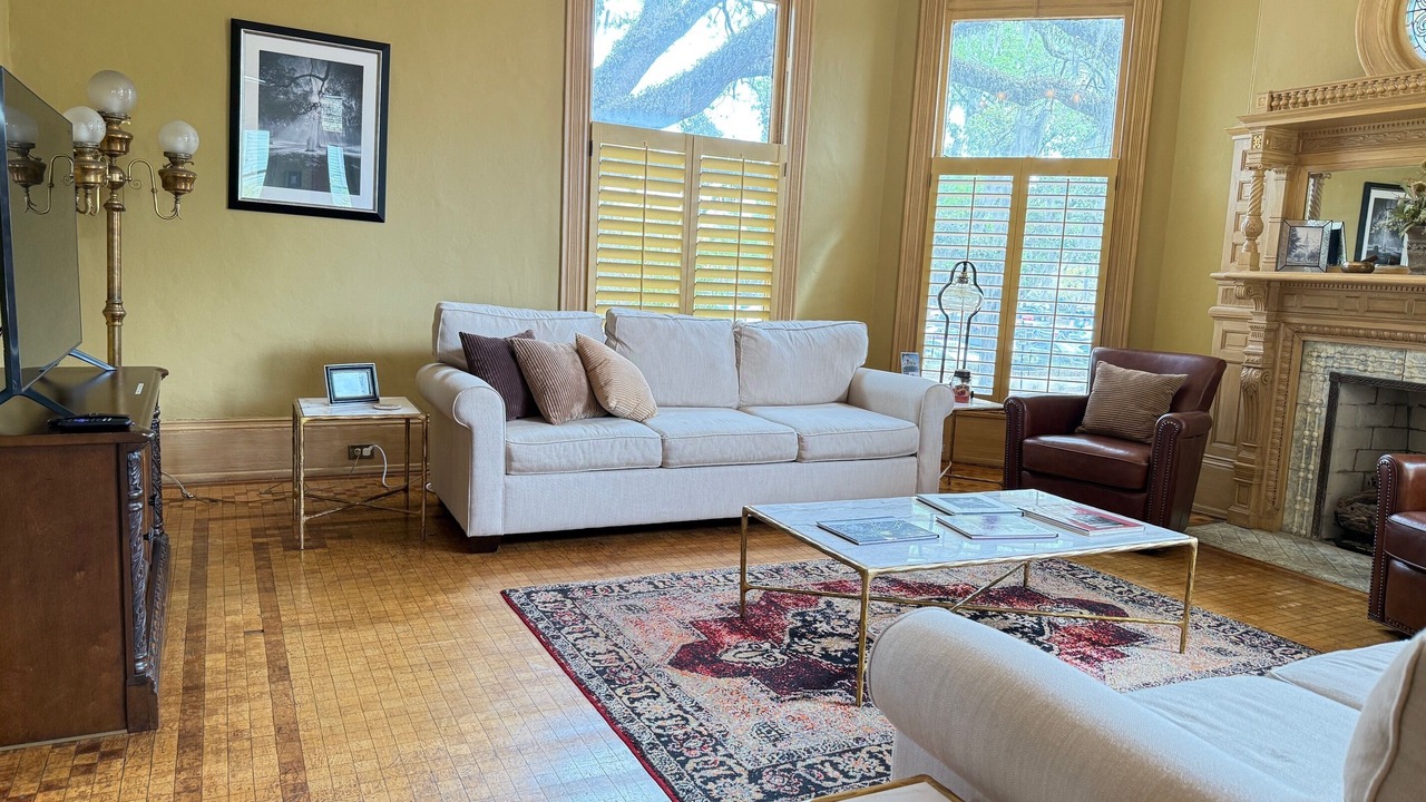 Photo of Livingroom in Historic Downtown Savannah