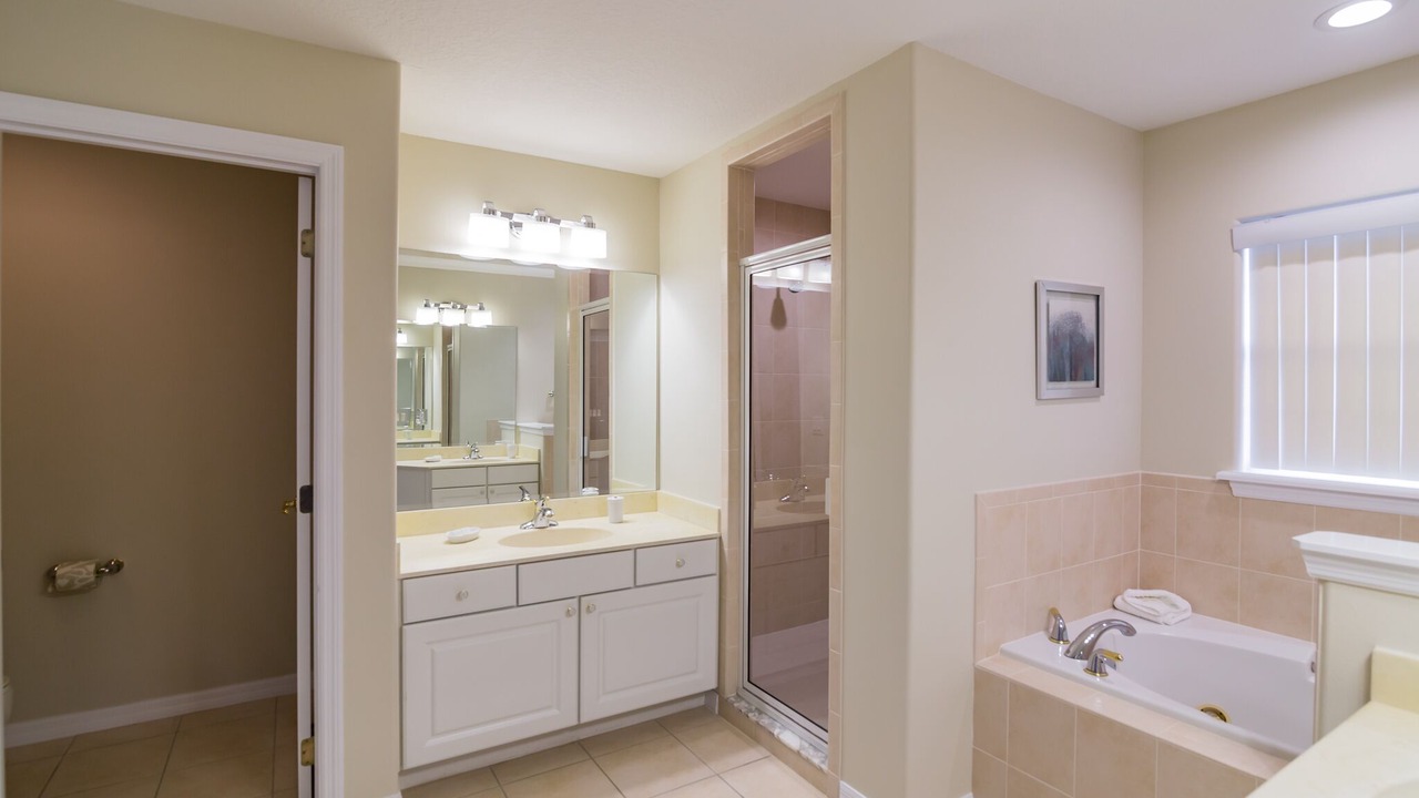 Photo of Bathroom in Davenport