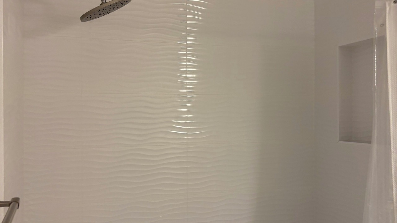 Photo of Bathroom in Melrose on the Beach